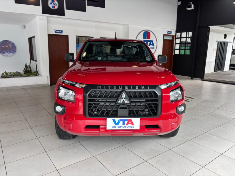 Mitsubishi Triton Work 4x2  '2026