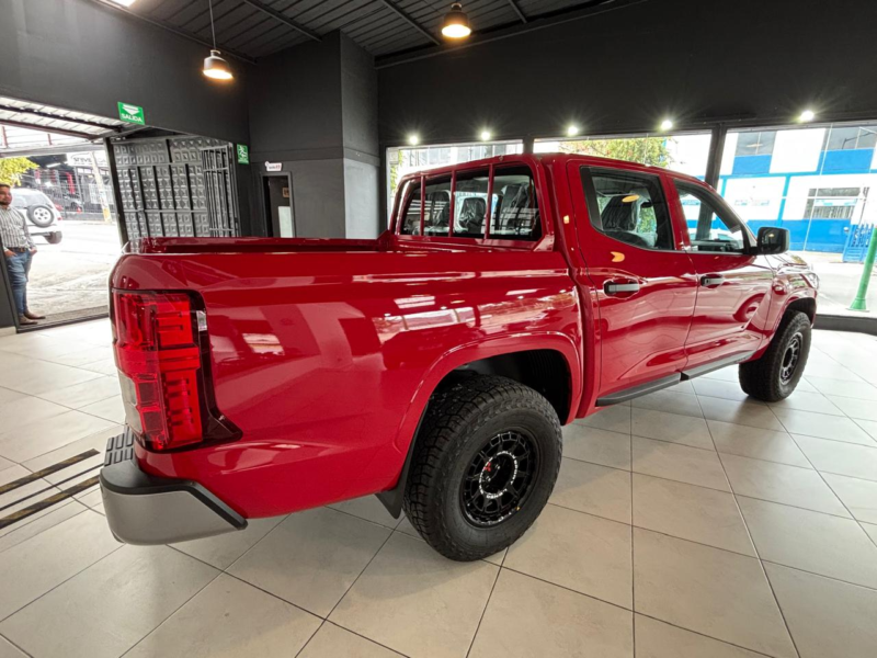 Mitsubishi Triton Work 4x2  '2026