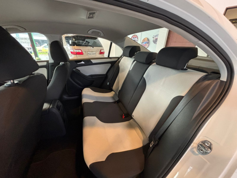 Volkswagen Jetta  '2015